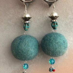 Turquoise Skull king felt ball earrings